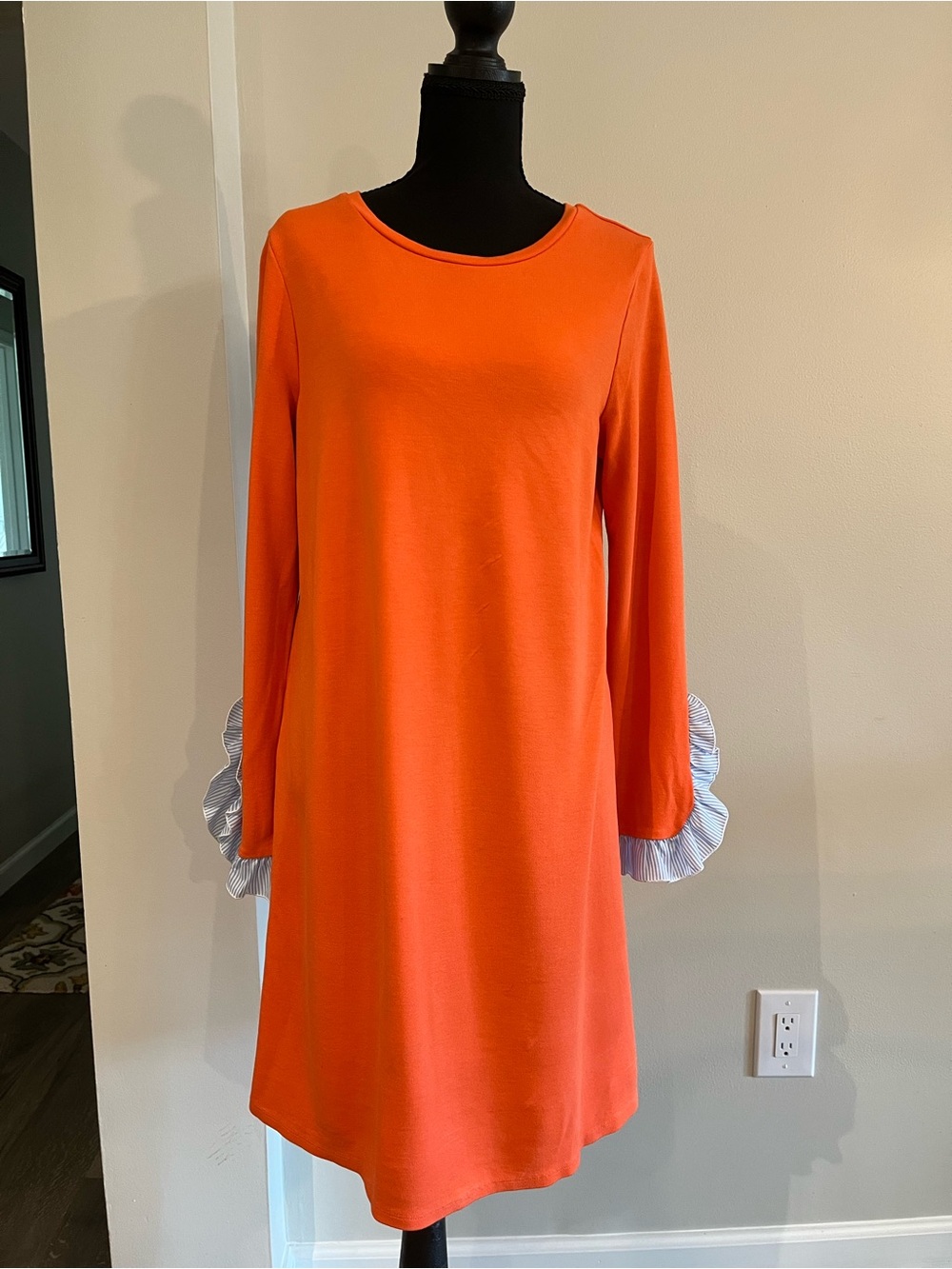 Crown & Ivy Orange Knit Dress | Ruffle Cuff Sleeves | Sz M